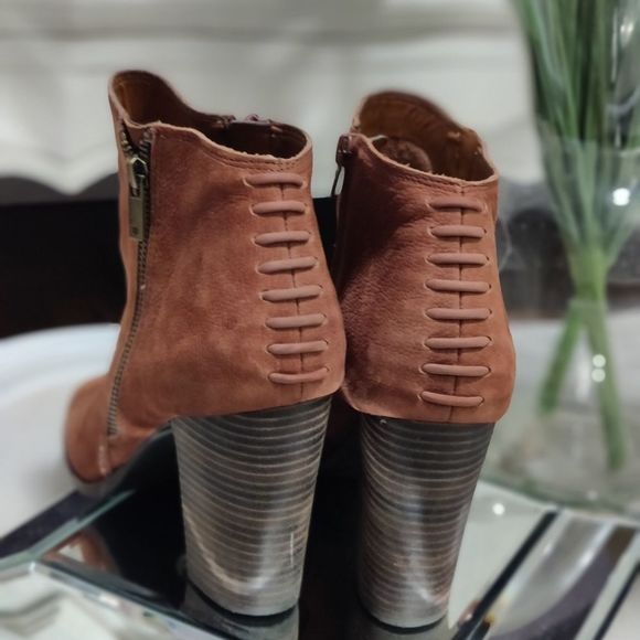 Lucky Brand Brown Ankle Booties - Picture 12 of 16